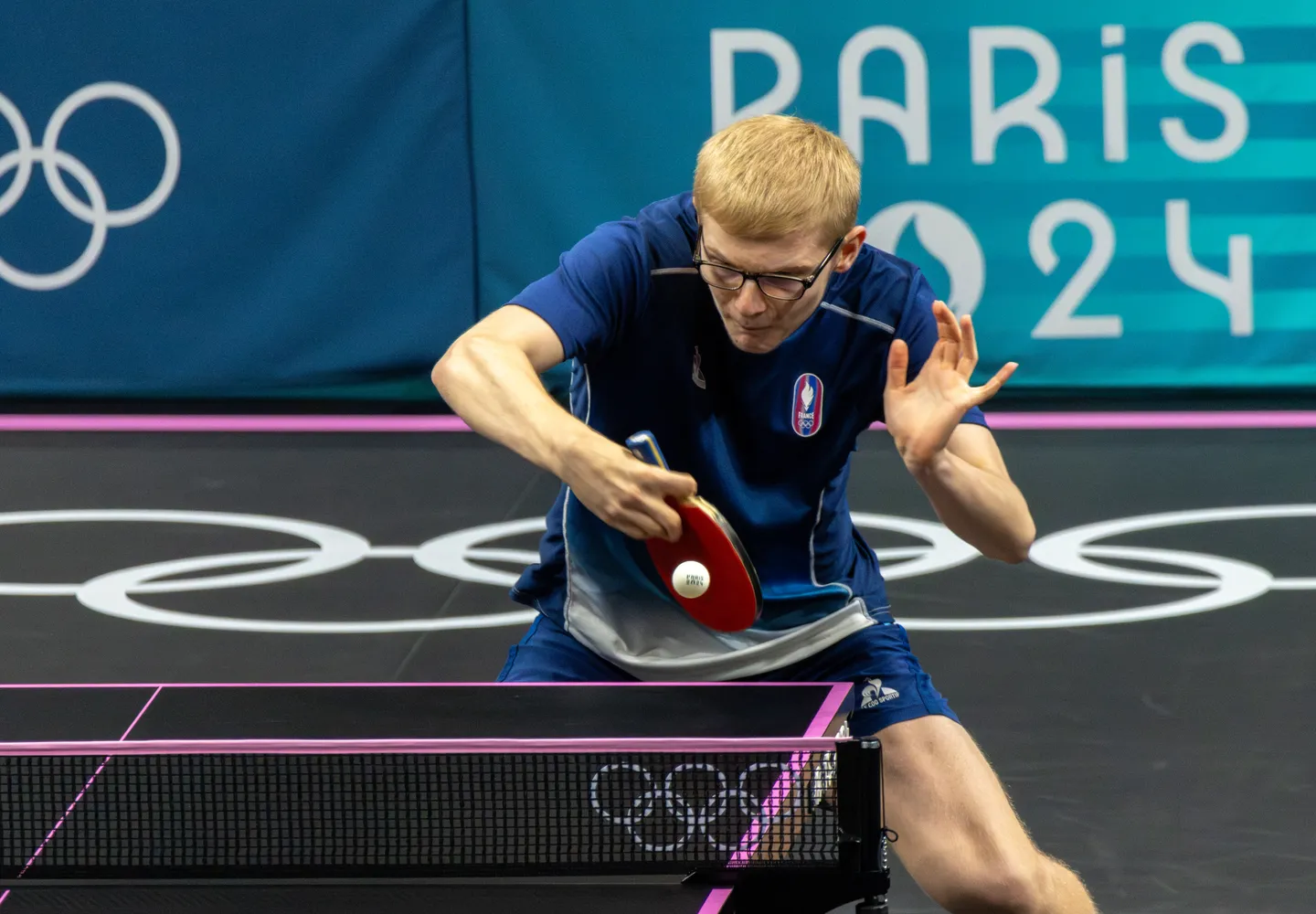 Félix Lebrun mid-swing during the bronze medal match.